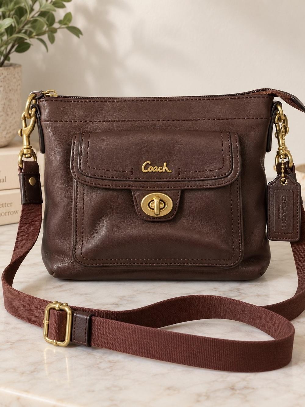 Coach Brown Leather Crossbody Bag Gold Turnlock Adjustable Strap